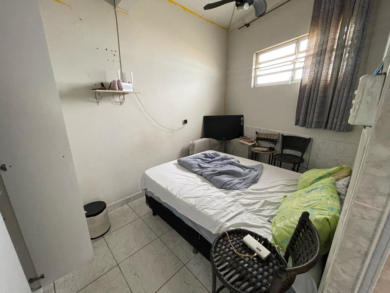 KITNET EM CONDOMÍNIO NO BAIRRO SATÉLITE - ITANHAÉM / SÃO PAULO - LADO PRAIA (FRENTE MAR) - foto 2