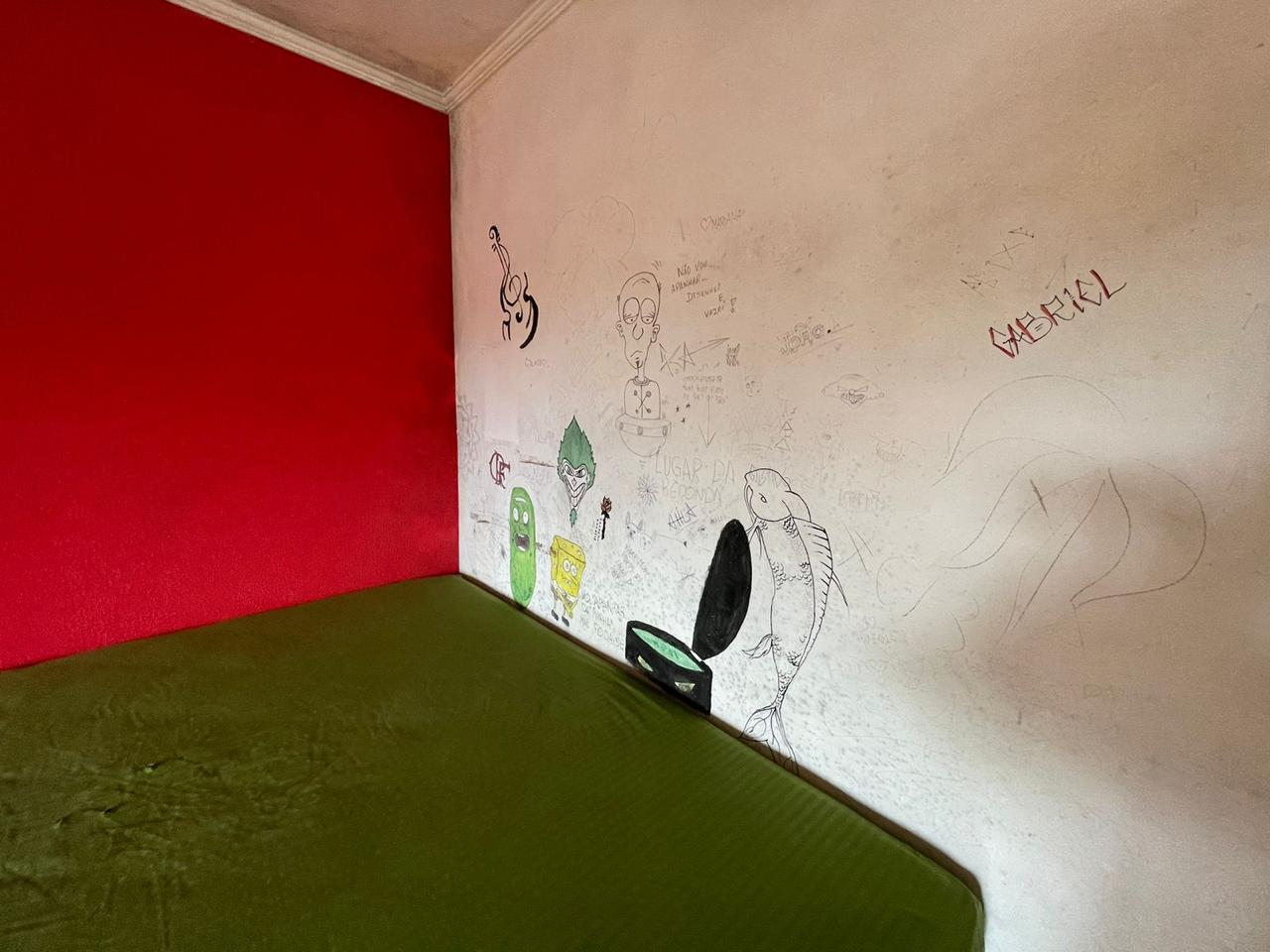 CASA NO BALNEÁRIO JUSSARAS - MONGAGUÁ / SÃO PAULO - LADO MORRO - 800 METROS DA RODOVIA. - foto 13