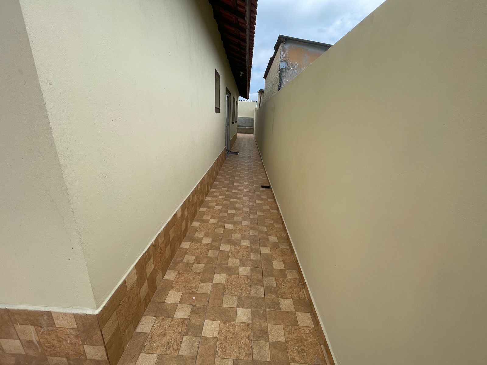 CASA NO BALNEÁRIO GAIVOTAS - ITANHAÉM / SÃO PAULO - LADO MORRO - 600 METROS DA PISTA - foto 6