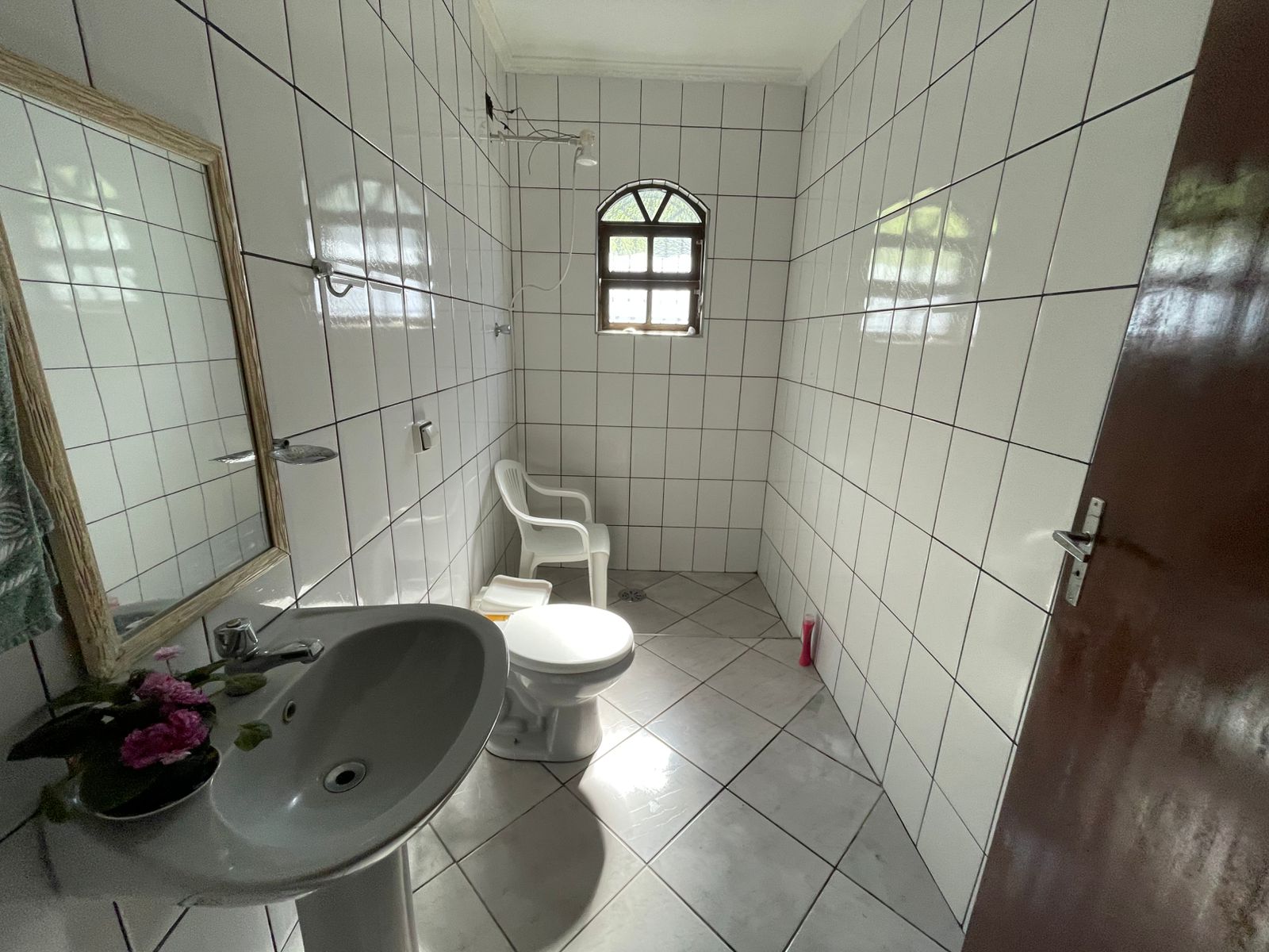 CASA NO RECANTO DOS IMIGRANTES - ITANHAÉM - LADO MORRO 80 METROS DA PISTA - foto 11