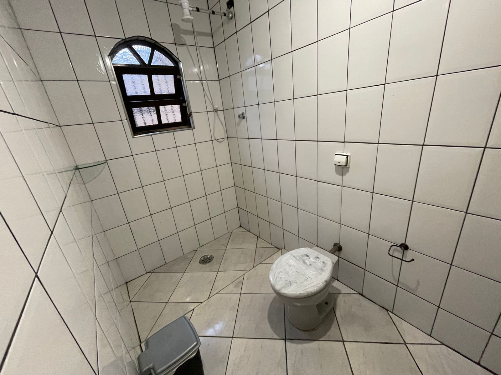 CASA NO RECANTO DOS IMIGRANTES - ITANHAÉM - LADO MORRO 80 METROS DA PISTA - foto 21
