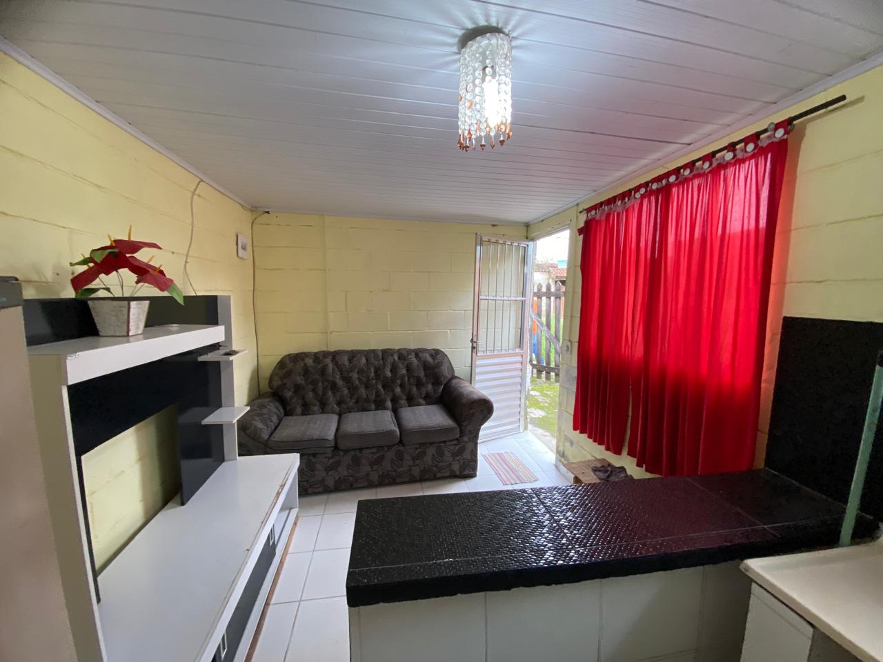 CASA NO BALNEÁRIO GAIVOTA / ITANHAÉM LADO MORRO - 700 METROS DA RODOVIA - foto 4