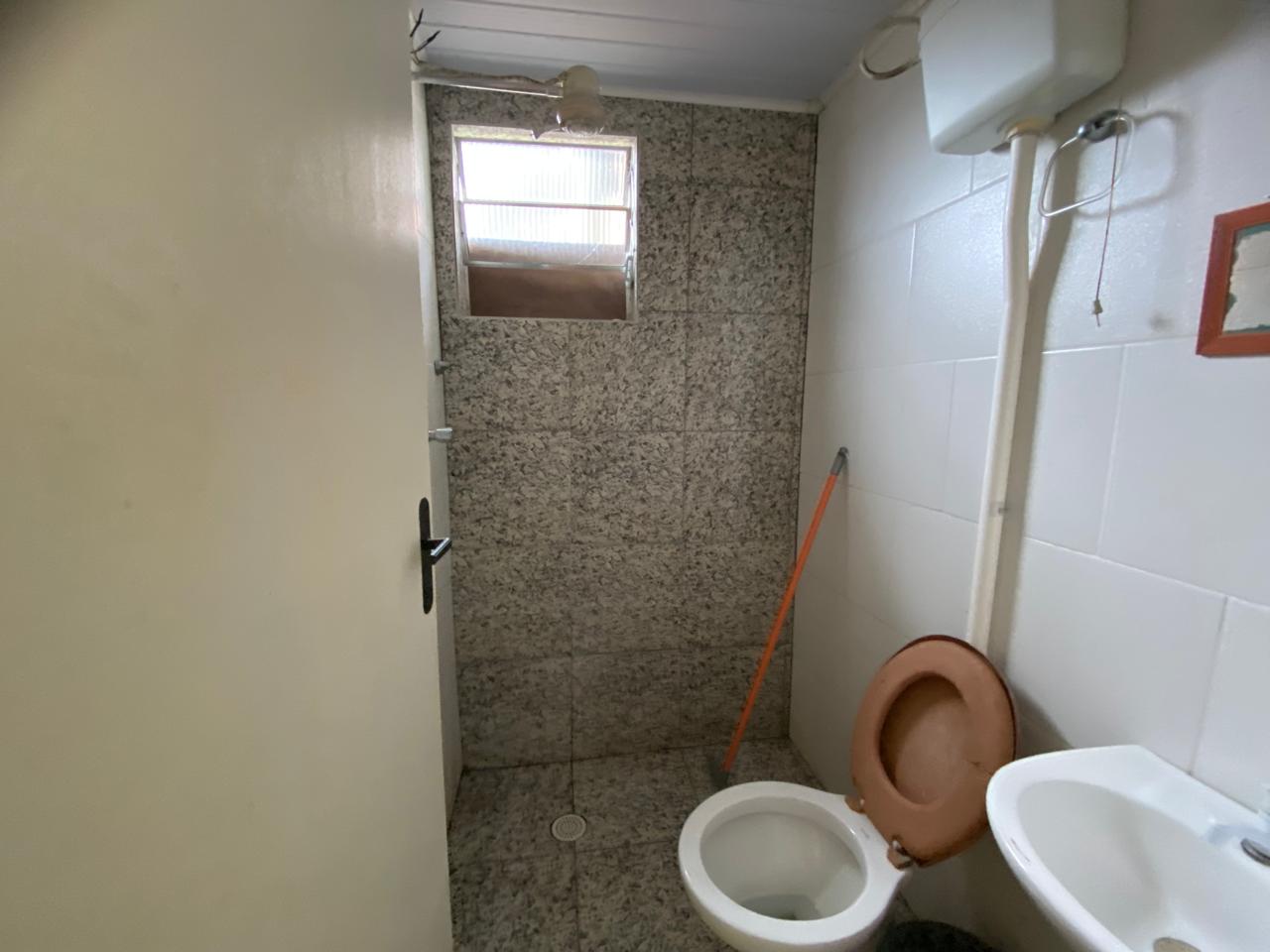 CASA NO BALNEÁRIO GAIVOTA / ITANHAÉM LADO MORRO - 700 METROS DA RODOVIA - foto 6