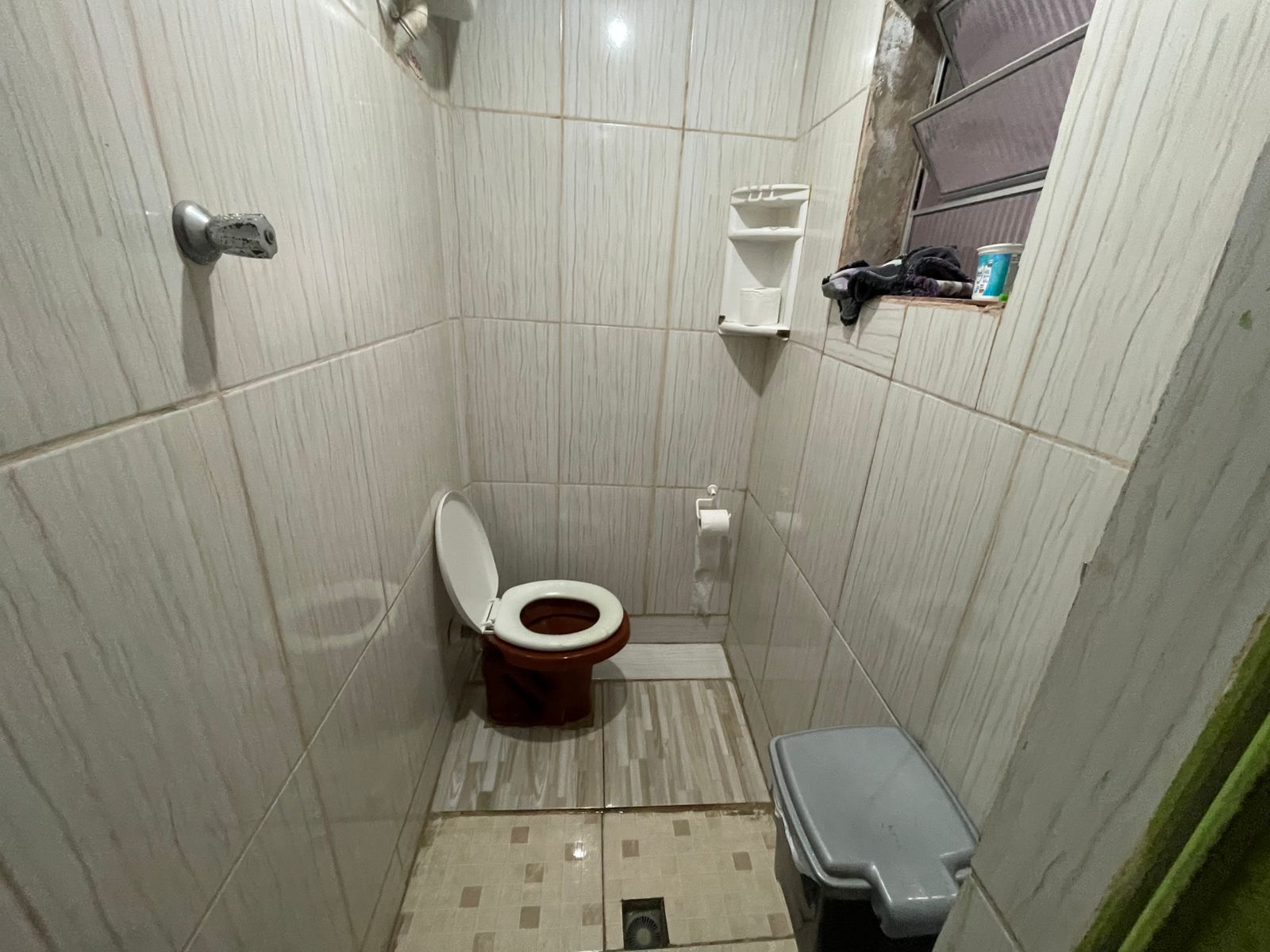 CASA NO JARDIM GRANDESP - ITANHAÉM / SÃO PAULO - LADO MORRO - 500 METROS DA PISTA - foto 8