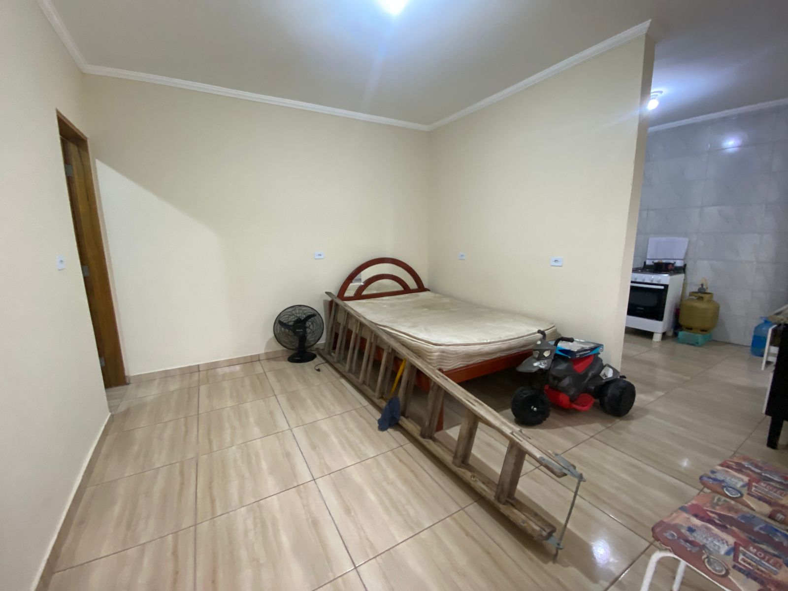 CASA COM KITNET NO JD. DAS PALMEIRAS - ITANHAÉM - LADO PRAIA -  950 METROS DO MAR - foto 14