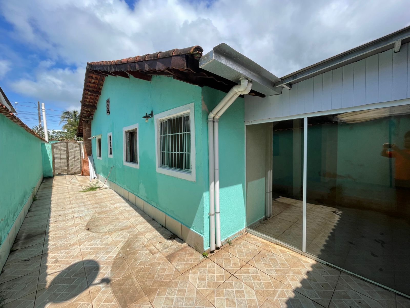 CASA NO BAIRRO SÃO JORGE - ITANHAÉM - LADO PRAIA - 1600 METROS DA PRAIA - foto 3
