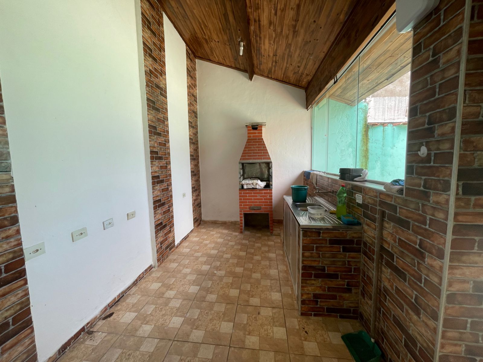 CASA NO BAIRRO SÃO JORGE - ITANHAÉM - LADO PRAIA - 1600 METROS DA PRAIA - foto 9