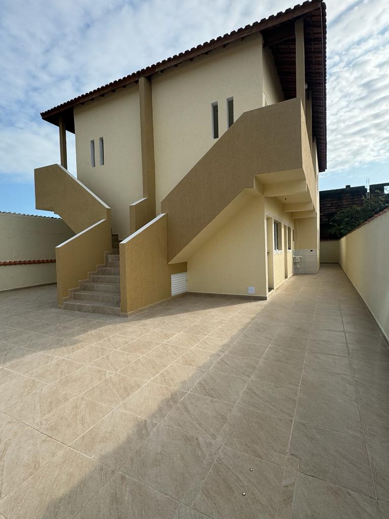 CASA SOBREPOSTA BAIRRO LARANJEIRAS - ITANHAÉM/SP - LADO SERRA
