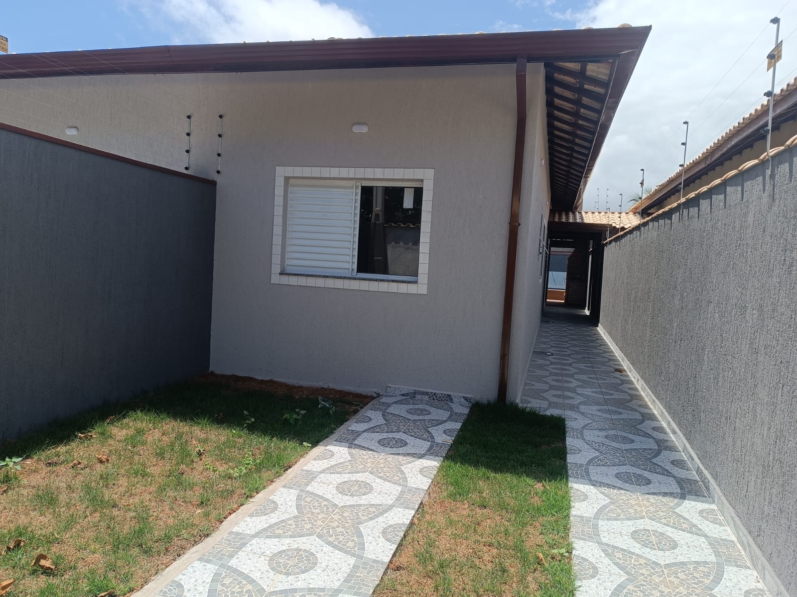 CASA GEMINADA NO BALNEÁRIO GAIVOTA - ITANHAÉM - LADO PRAIA - 650 METROS DO MAR - foto 3