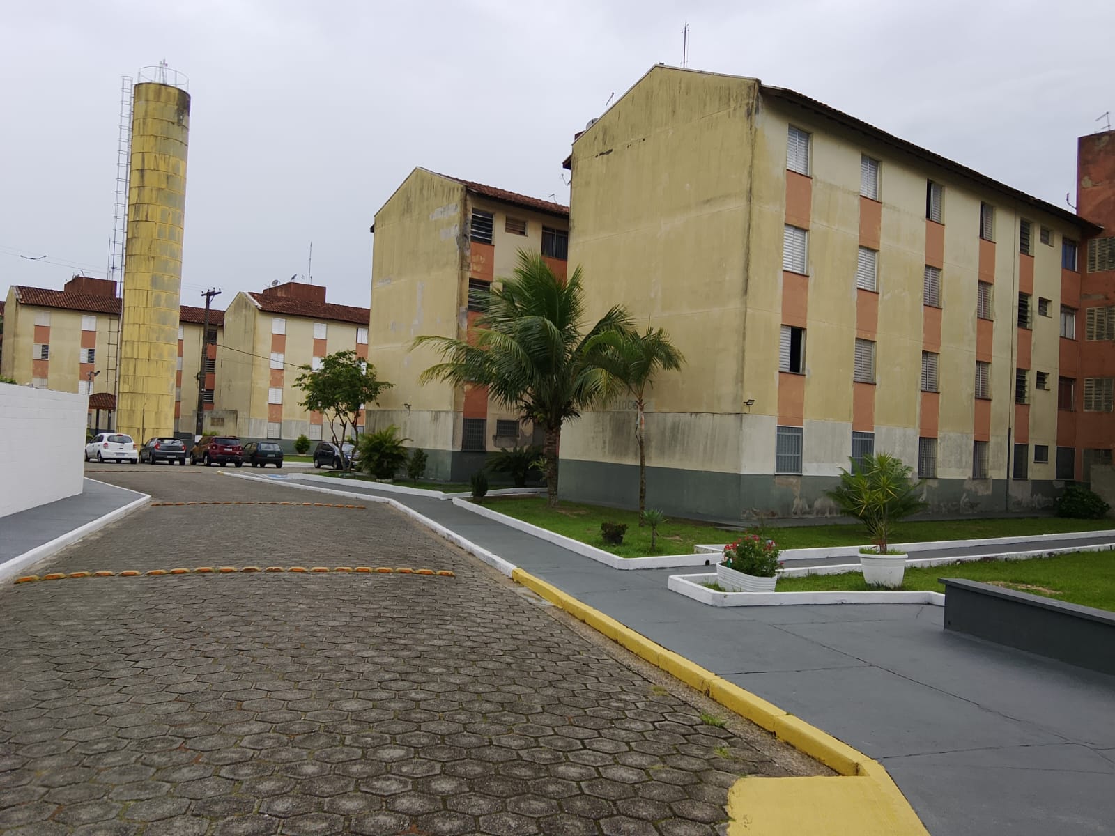 APARTAMENTO BLOCO 08 NO BAIRRO BELAS ARTES - LADO PRAIA - 1.000 METROS DO MAR