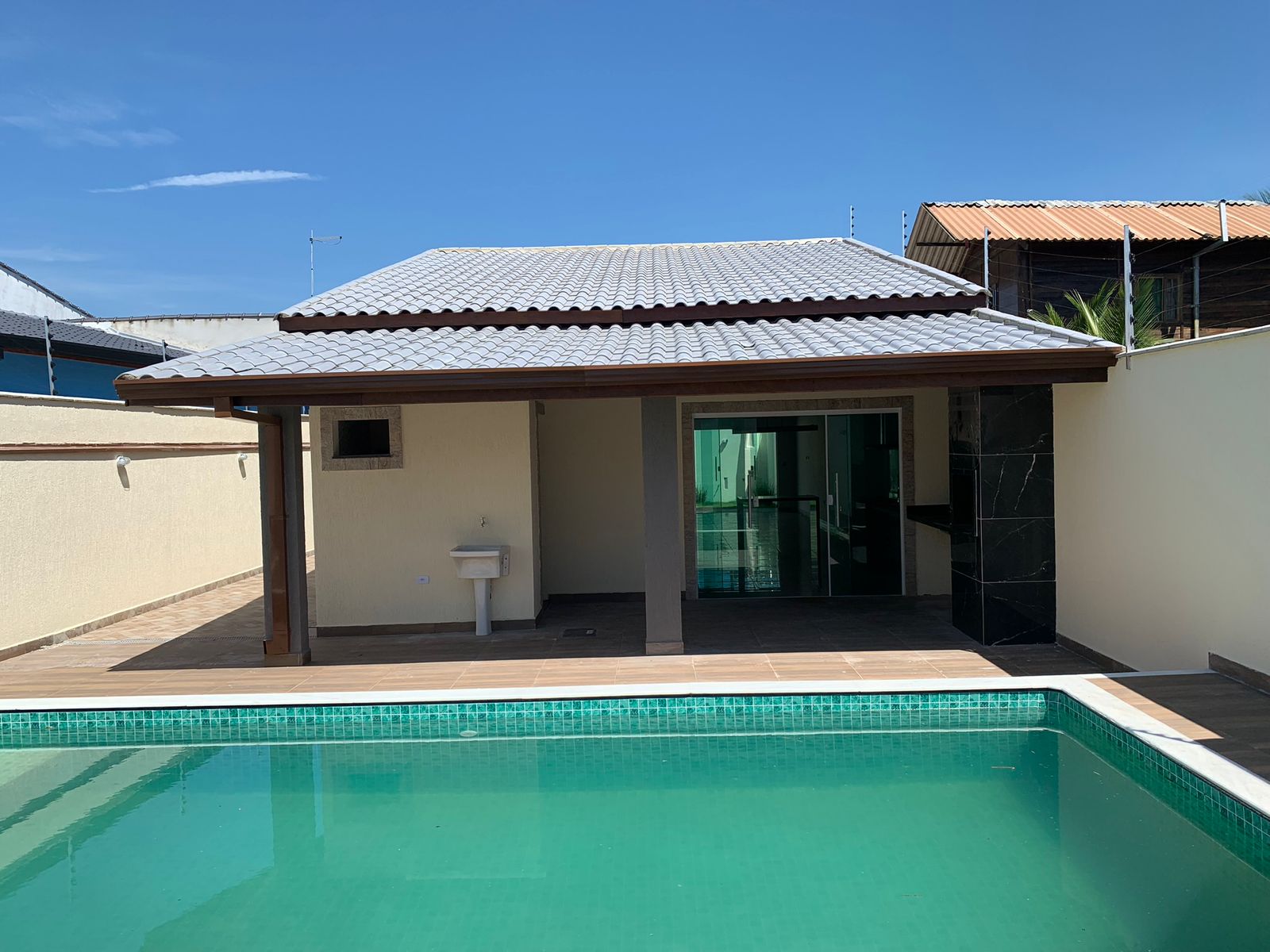 CASA C/ PISCINA JD DAS PALMEIRAS - ITANHAÉM/SP - LADO PRAIA