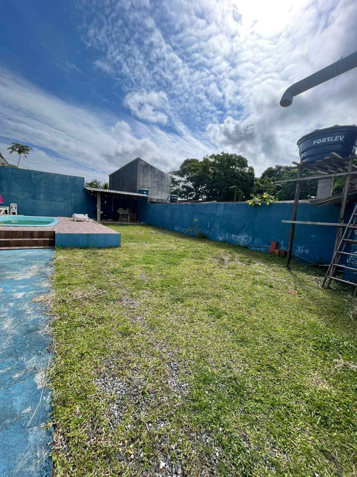 CASA ESTILO CHALÉ NO RECANTO DOS IMIGRANTES - ITANHAÉM - LADO MORRO - 400 METROS DA PISTA - foto 3