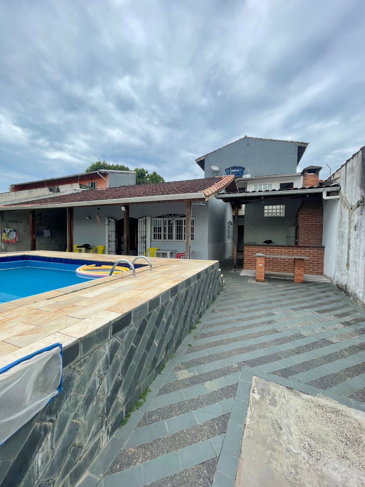 CASA NO BALNEÁRIO GAIVOTA - ITANHAÉM  - LADO PRAIA - 1.000 METROS DO MAR