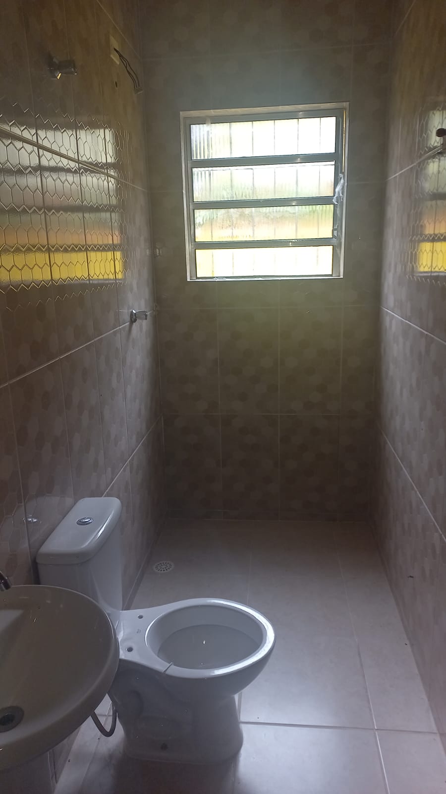 CASA NA ESTÂNCIA SÃO PEDRO - ITANHAÉM - LADO MORRO - 20 METROS DA RODOVIA - foto 11