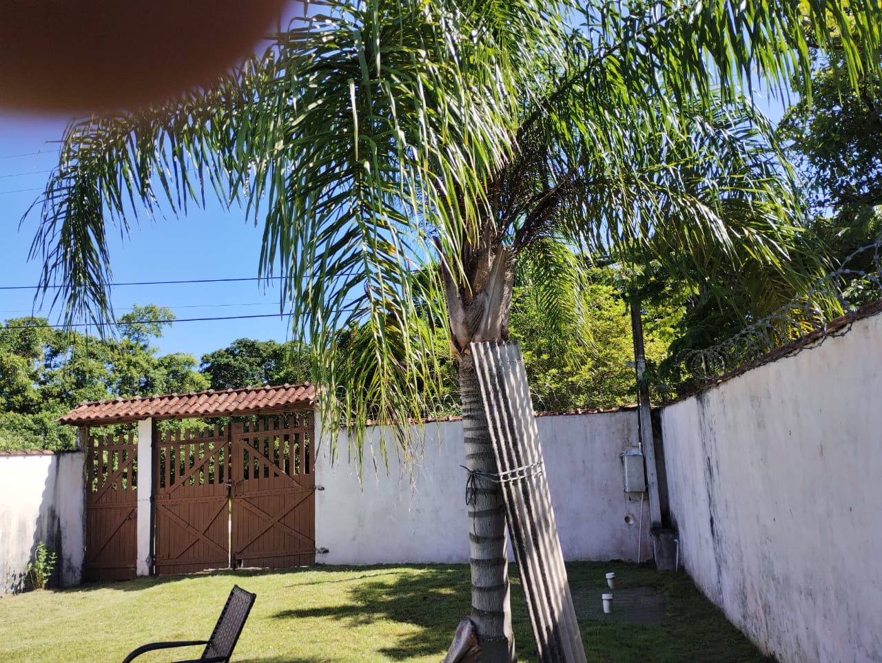 CASA A VENDA NA ESTÂNCIA SANTA CRUZ - ITANHAÉM - LADO PRAIA - 1.200 METROS DO MAR - foto 2