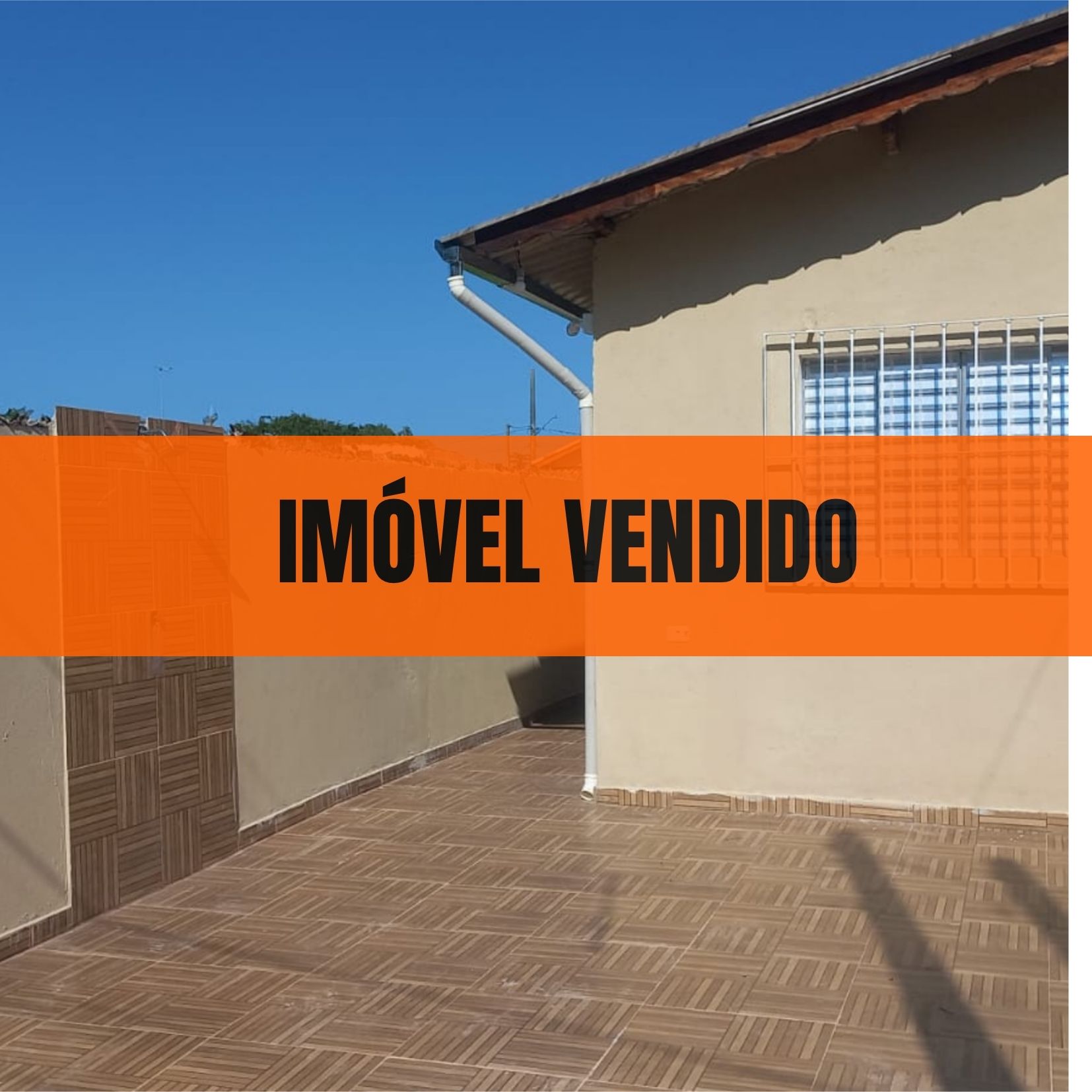 CASA NO JARDIM DAS PALMEIRAS - ITANHAÉM - LADO PRAIA - 1.300 METROS DO MAR