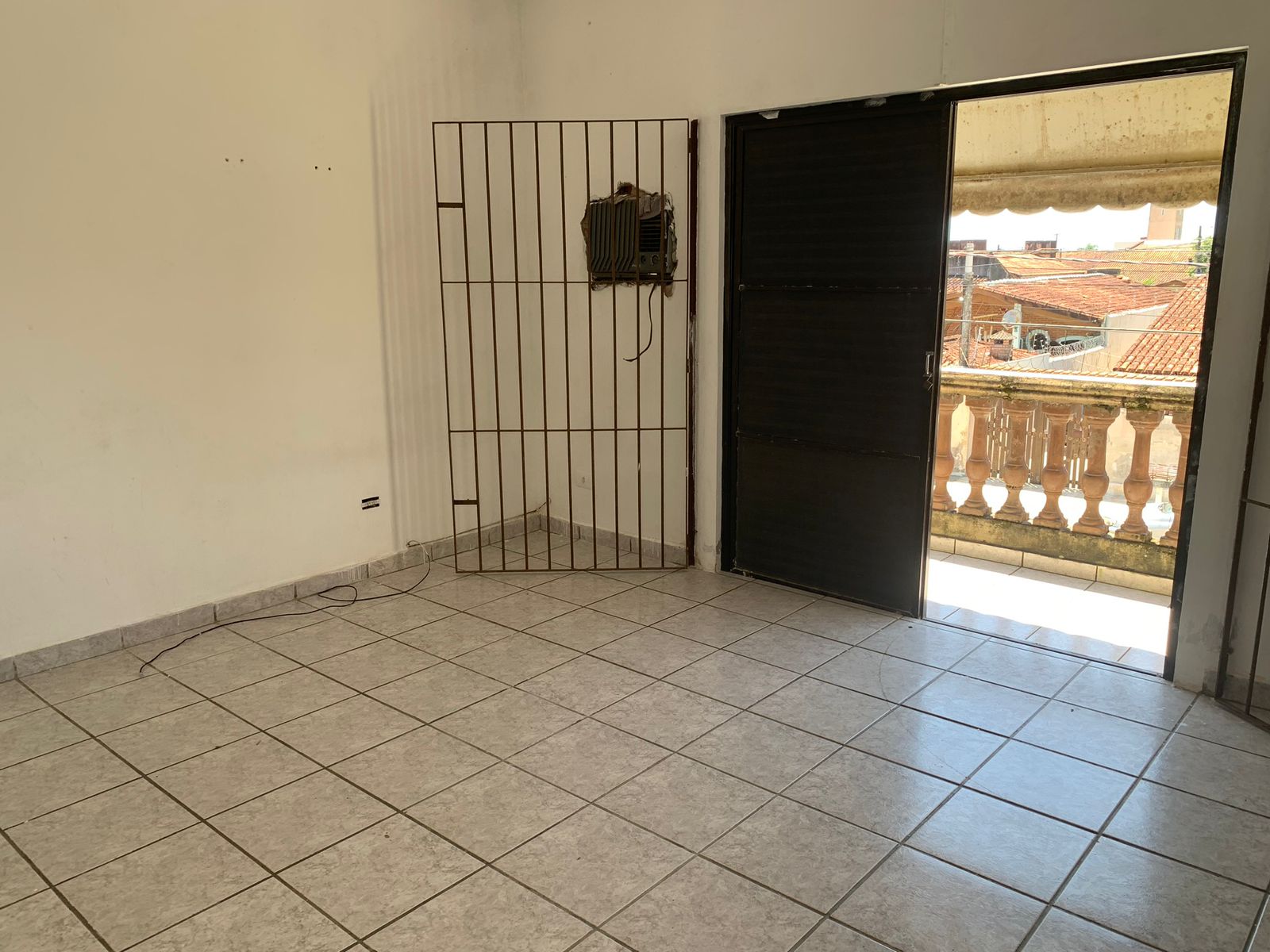 SOBRADO A VENDA NO GAIVOTAS - ITANHAÉM/SP -LADO PRAIA  - foto 5