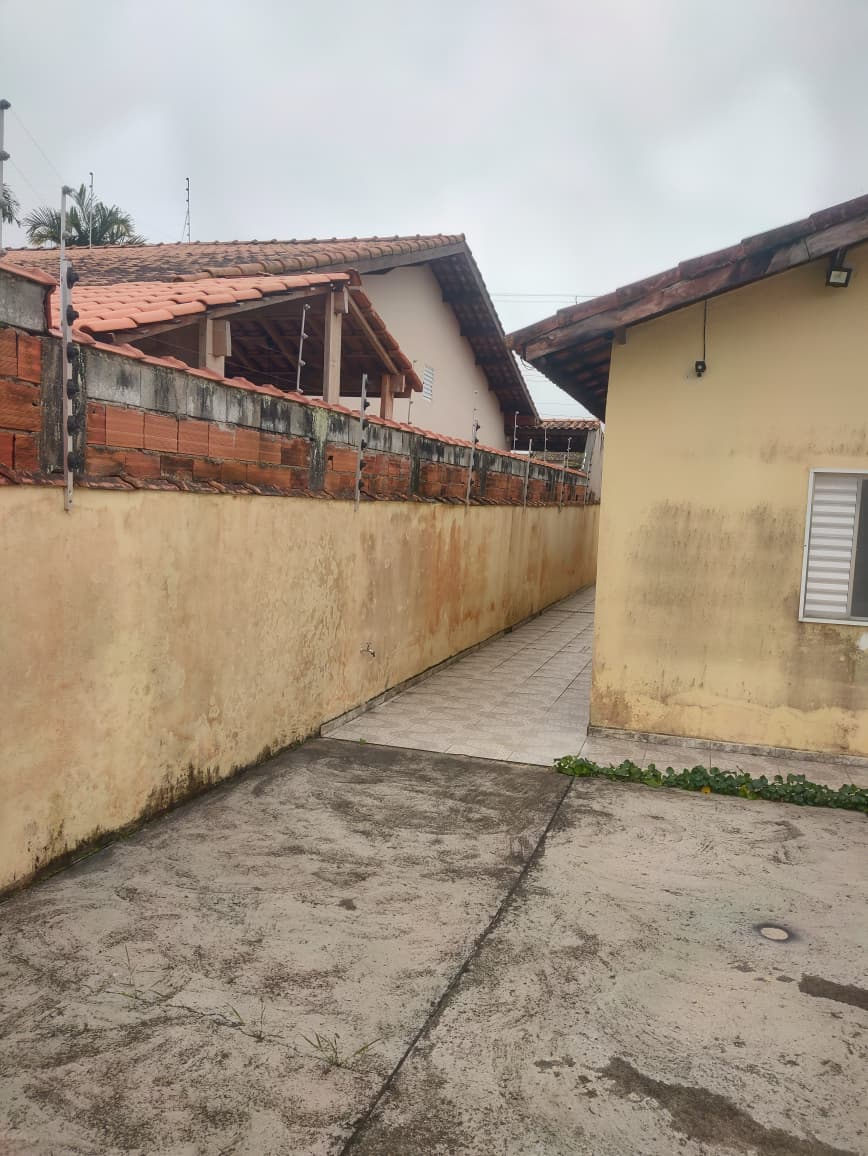 02 UNIDADES DE CASAS GEMINADAS NO JD. GRANDESP - LADO PRAIA - 1 KM  DO MAR - foto 2