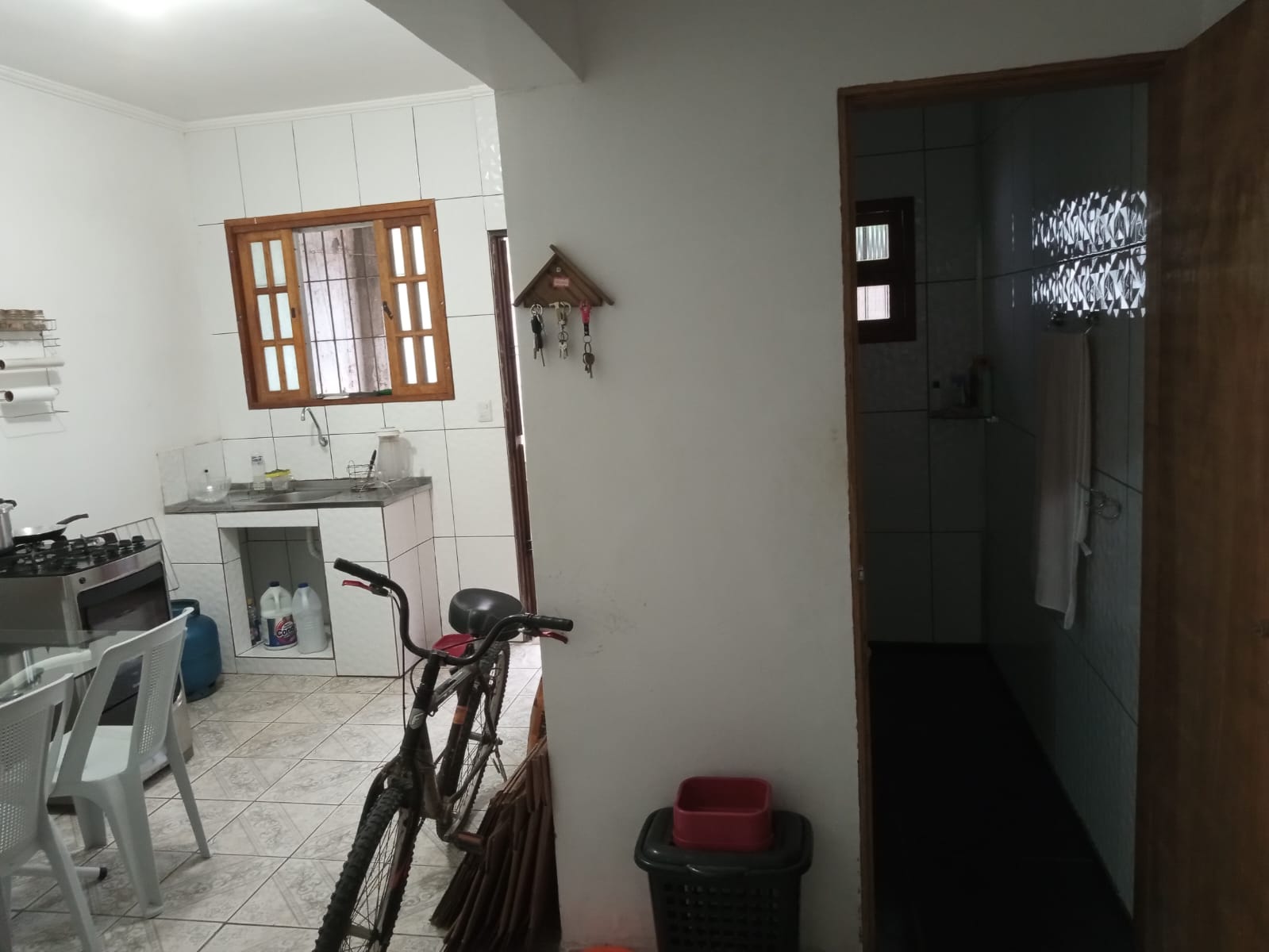 CASA NO JD. DAS PALMEIRAS - ITANHAÉM/SP - LADO MORRO - foto 5