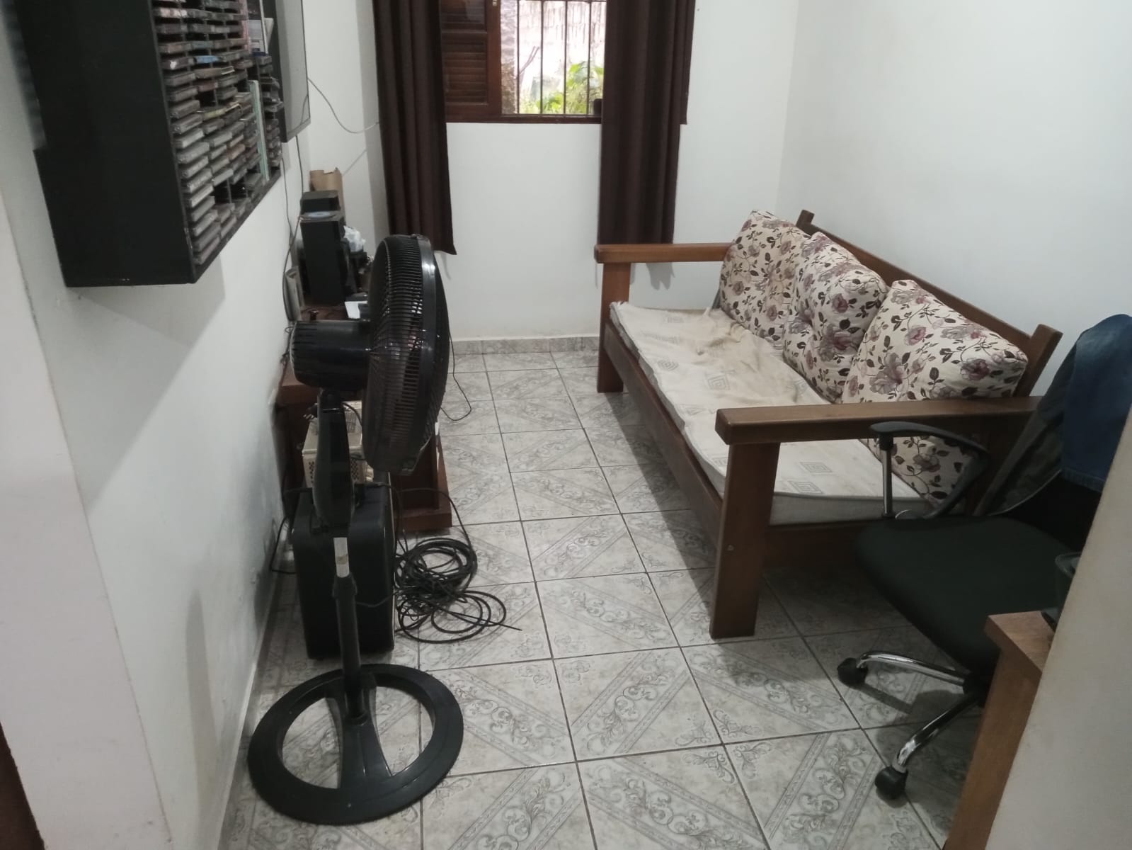 CASA NO JD. DAS PALMEIRAS - ITANHAÉM/SP - LADO MORRO - foto 8