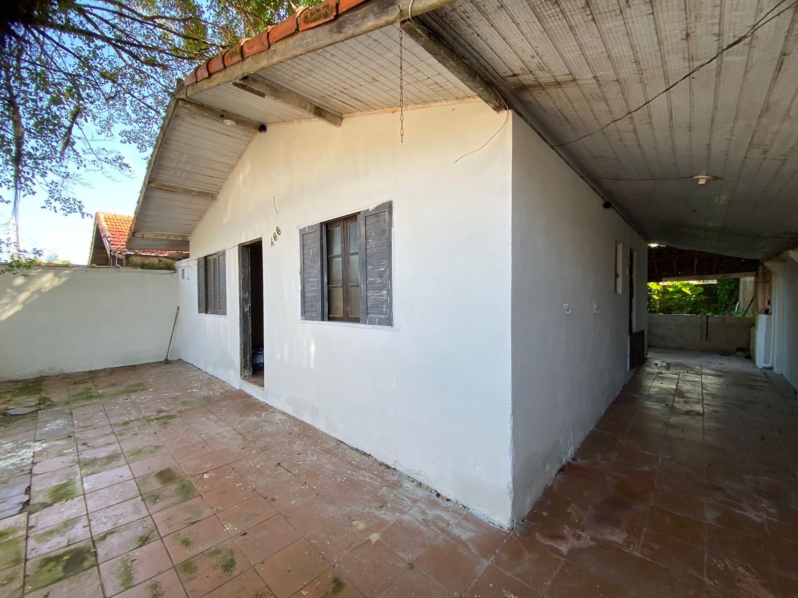 CASA NO BALNEÁRIO GAIVOTA - ITANHAÉM/SP - 300 METROS DO MAR
